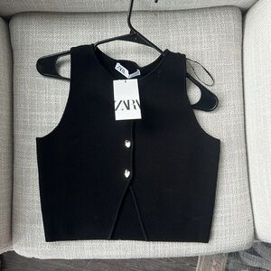 Black Sleeveless Top